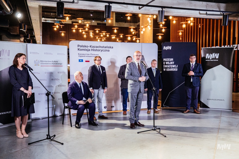 Wernisaż wystawy "Wielki głód w Kazachstanie (Aszarszyłyk). Historia nieznana."