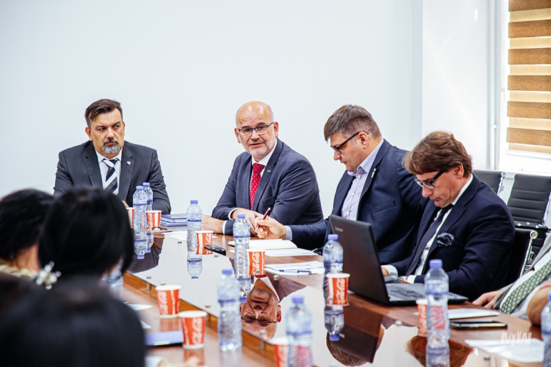 II posiedzenie polsko-uzbeckiej komisji historycznej w Taszkencie