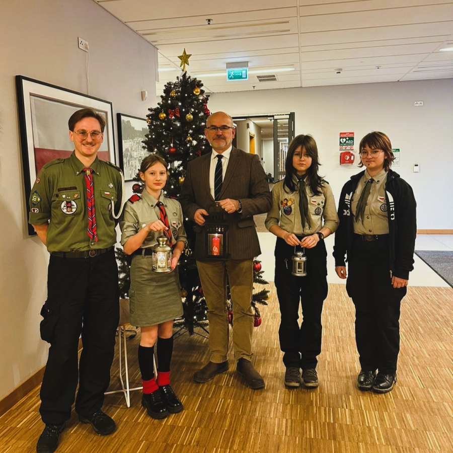 Betlejemskie Światło Pokoju w MIIWŚ