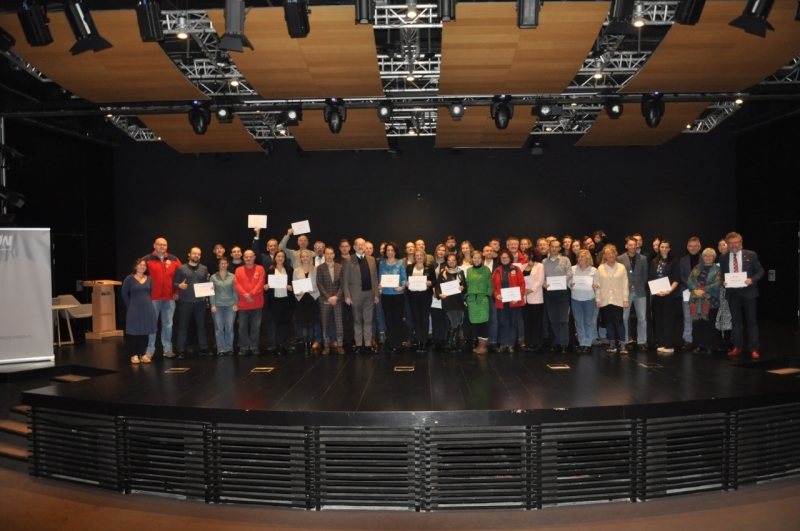 Nowi przewodnicy po wystawie głównej MIIWŚ odebrali certyfikaty