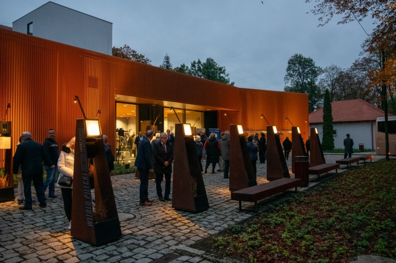 Wystawa o Witoldzie Pileckim w Centralnym Muzeum Jeńców Wojennych w Łambinowicach