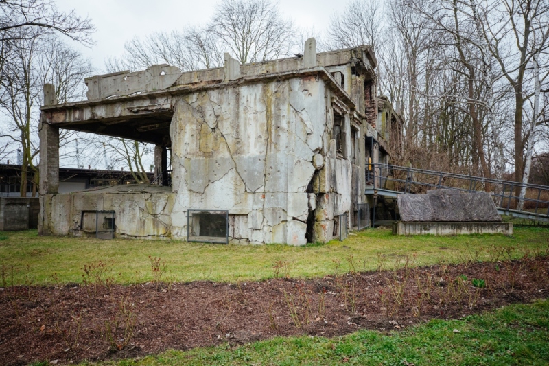 Przygotowania do badań archeologicznych na Westerplatte. Archeolodzy sprawdzą północne skrzydło tzw. nowych koszar